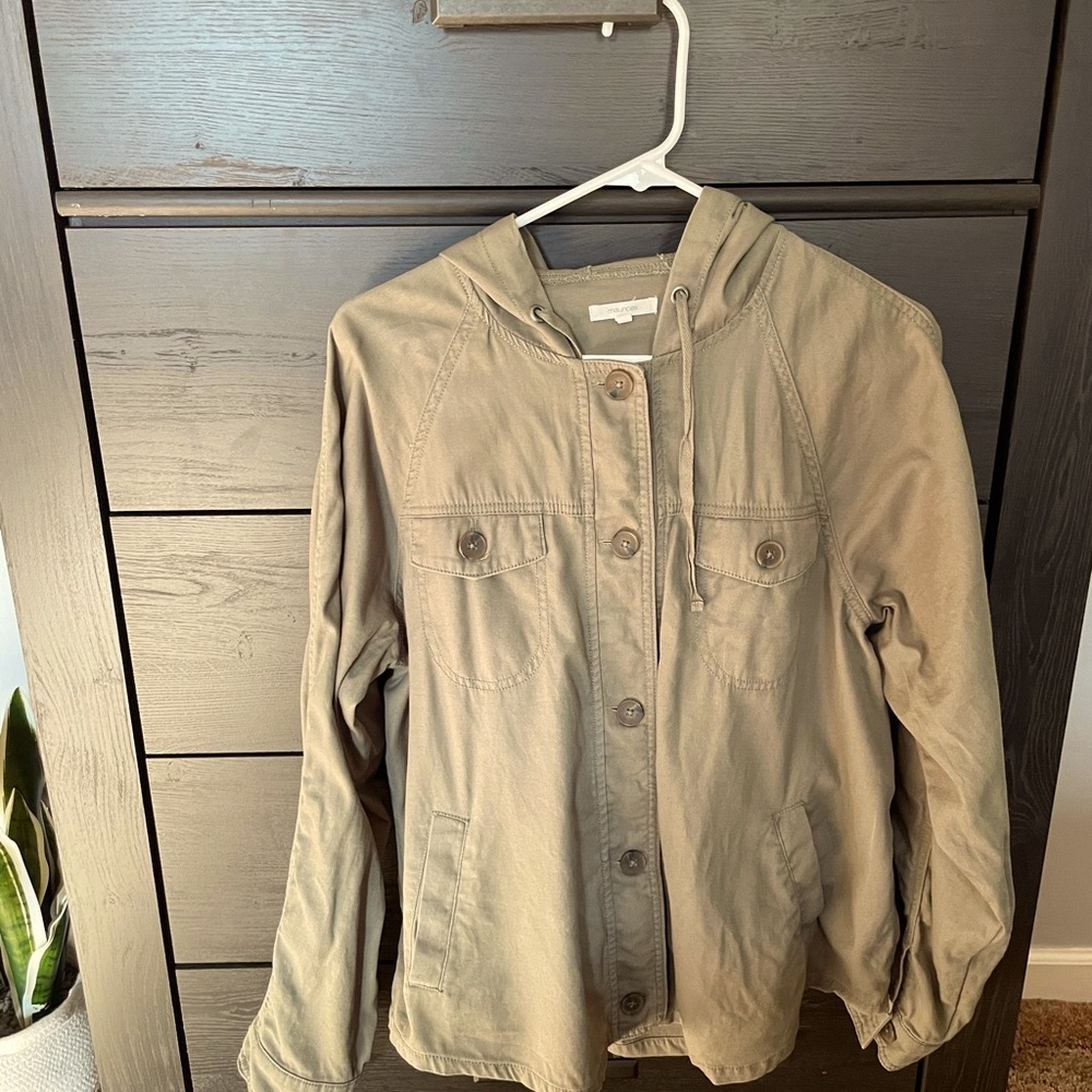 Lightweight hooded shacket